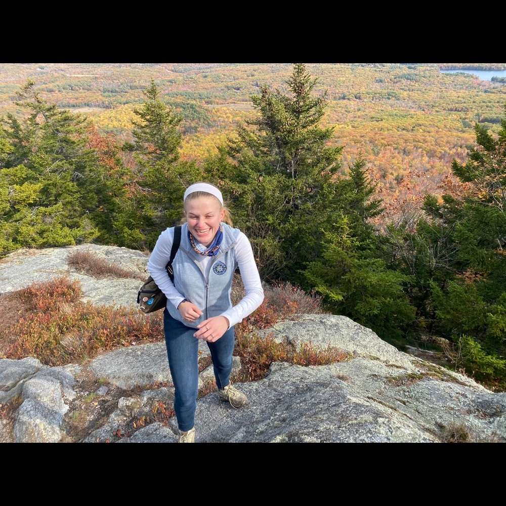 Meet your Posher, Lauren